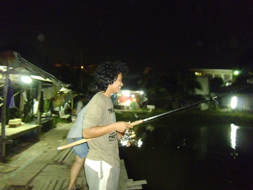 บ่อตกปลาลุงณัฐ ปลายไกด์วันพุธที่ 7 พฤศจิกายน 2555