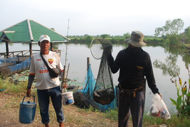 บ่อหนุมบางวัว ( บ่อปลารวม ) วันเสาร์ที่ 9/02/2013