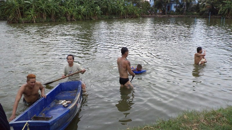 กลุ่มรอก ลั้นออกทริปทอดแหบ่อปุ๊ฟิชชิ่งปี๊ด(โคกคาม)