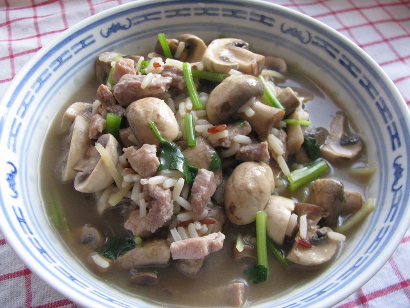 ข้ามต้มทรงเครื่องใส่เห็ดแชมปิงยอง (Champignons) สด