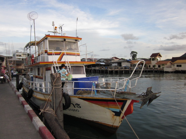 บางเสร่เรือไต๋แจ๋ 31 สค.