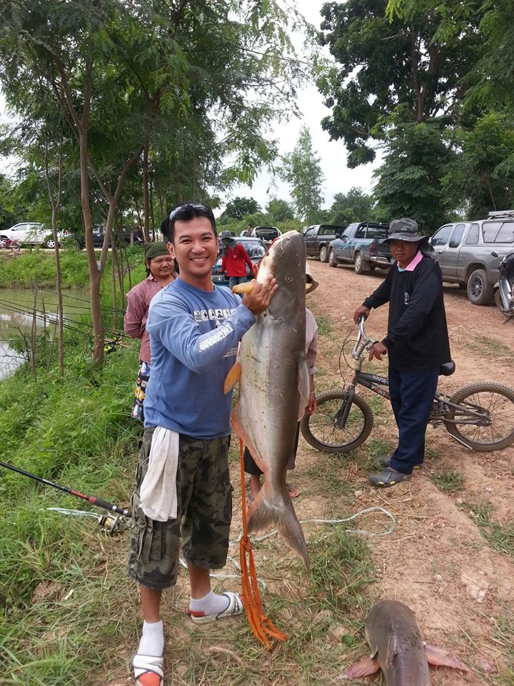 ป่าแซงกับทีมงานขุดแห้ว