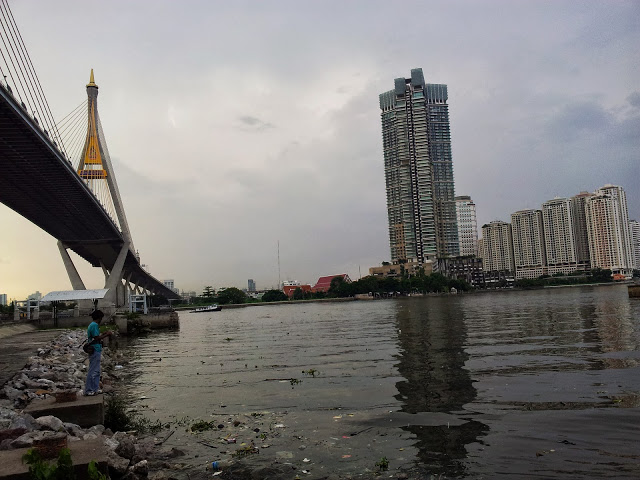 ตีปลาแม่น้ำพระประแดง