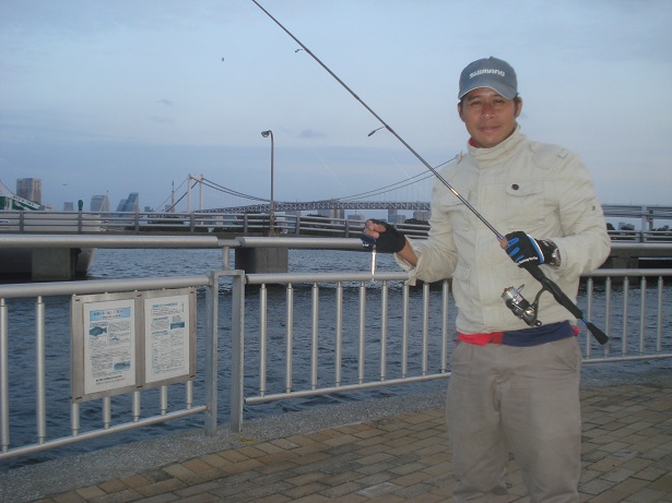 รายงานตกปลาญี่ปุ่น9 (ตามล่าปลาซูซูกิในอ่าวโตเกียว )