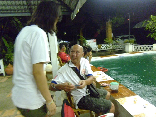แข่งตกกุ้งที่บ่อปั้นทิพย์วันพุธที่ 16 ตุลาคม 56