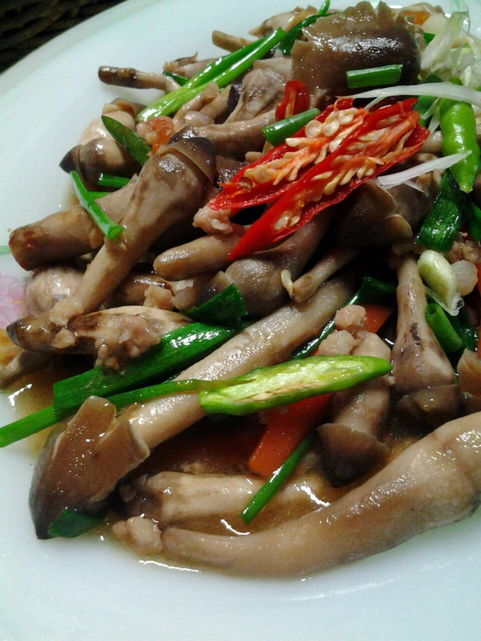 เห็ดโคนผัดน้ำมันหอย