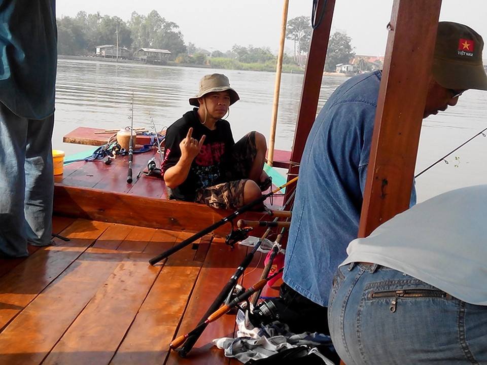 ล่องเรือตกปลาเจ้าพระยา ณ สามโคก วันน้ำไม่เดินนิ่งทั้งวัน  13/12/13