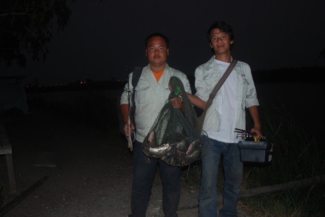 บ่อตกปลาหนุ่มบางวัว (บ่อปลารวม) วันที่ 1,2 - 03 - 57