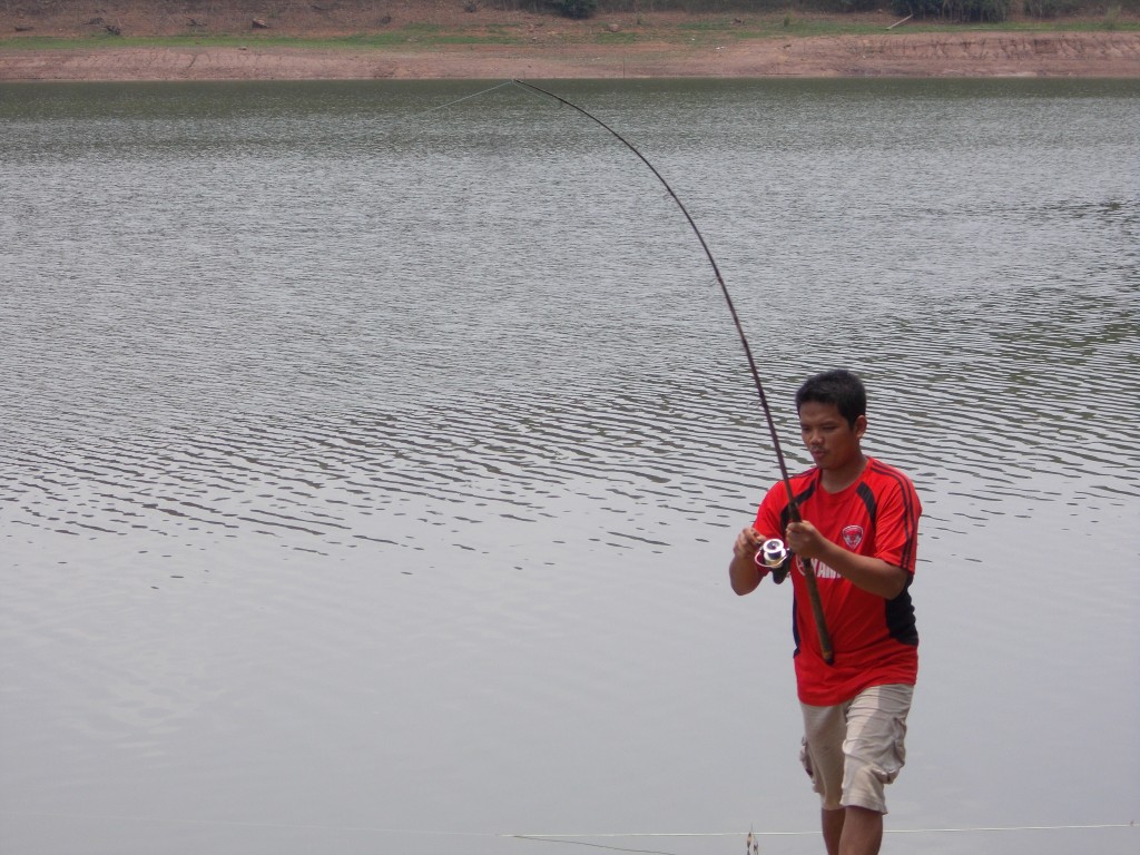 ตกปลาบ่อน้ำดี  อำเภอศรีมหาโพธิ  ปราจีนบุรี  ทีมงามเบ็ดเทพเทวะ