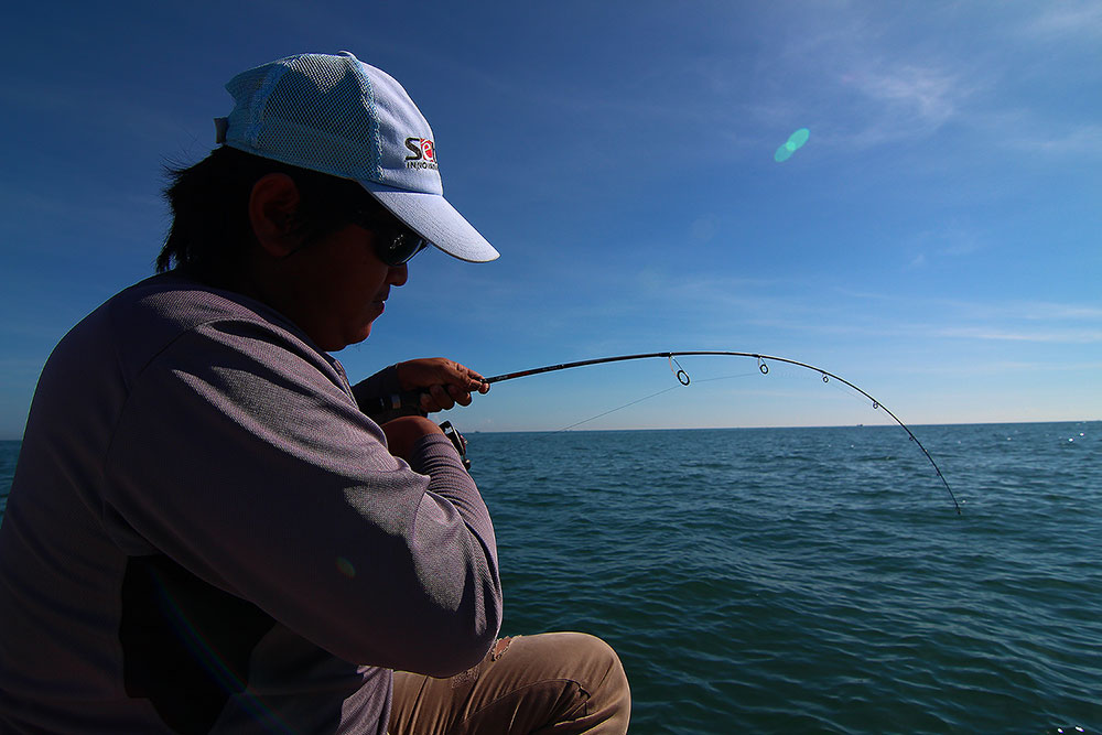 **..หนุกหนานกับ..300ยอด...fishing boat..**