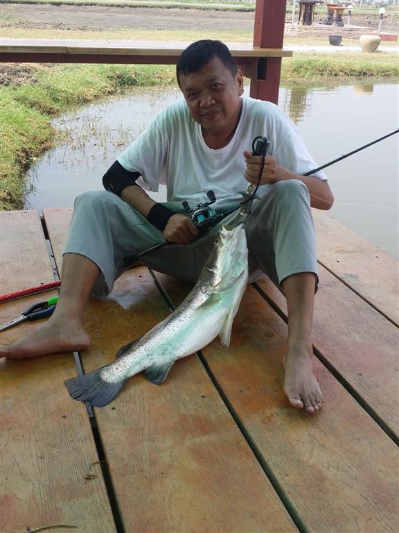 ความสุขเล็ก ๆ  ณ PILOT 111  Fishing Park ( 14-15 ก.พ. 58 )