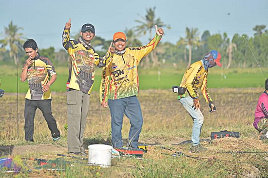 ความมันกับมิตรถาพดีๆ ที่เกิด ขึ้นนะ บ่อน้องดรีม ฟิชชิ่ง