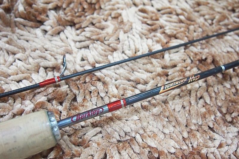 ชี้เป้าคัน BERKLEY LIGHNINGROD รุ่นนี้ให้หน่อยครับที่ไหนมีจำหน่ายบ้าง