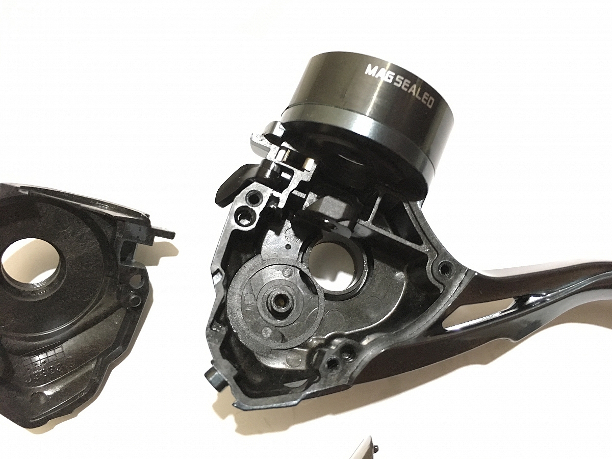 ผ่ารอก NEW2017 DAIWA THEORY 2508PE-H รอกใหม่ : Fishing Reel Inside