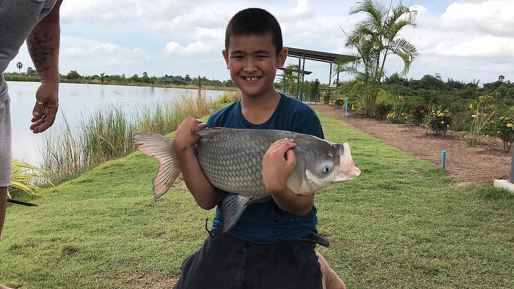 บ่อเปิดใหม่ที่ชะอำ elton view fishing park