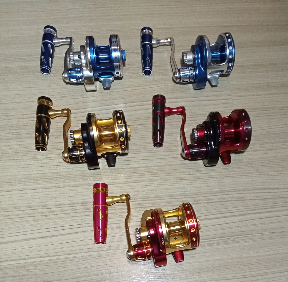 G max J power Z หรือที่ในวงการเรียกว่ารุ่น ฝารู ครับ