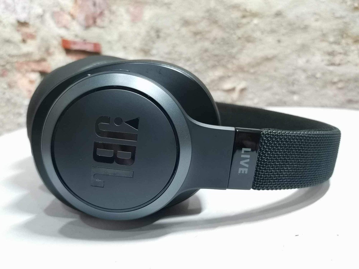 หูฟังไร้สายมือหนึ่ง JBL Live 500 Wireless Headphone สีดำ ของแท้100%
