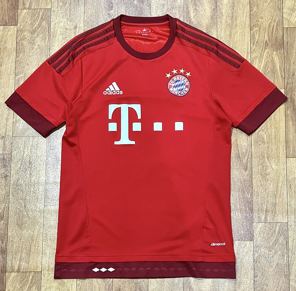 เสื้อบอล Adidas Bayern Munich 15/16 Home Shirt 