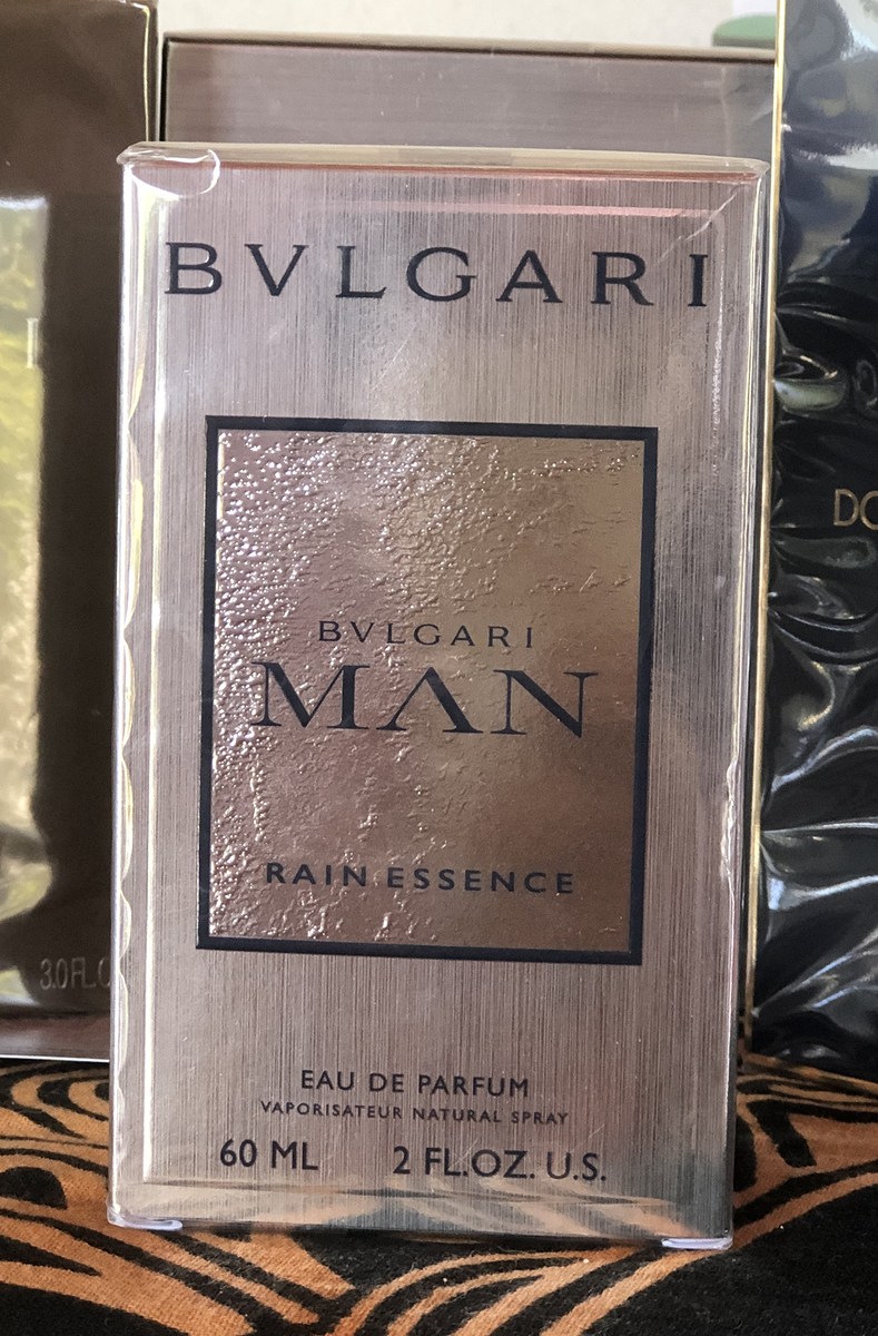 Bvlgari man rain essence.   Edp. หอมมากกกกกกก

60ml.    1290.   ใน Sephora.  4xxx นะคะ. ขายแล้วค่ะ