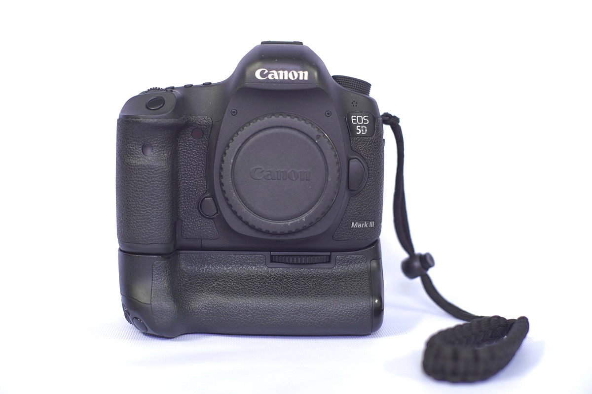 >><> กล้อง Full frame Canon 5D mark3 + กริฟแท้ สวยๆ