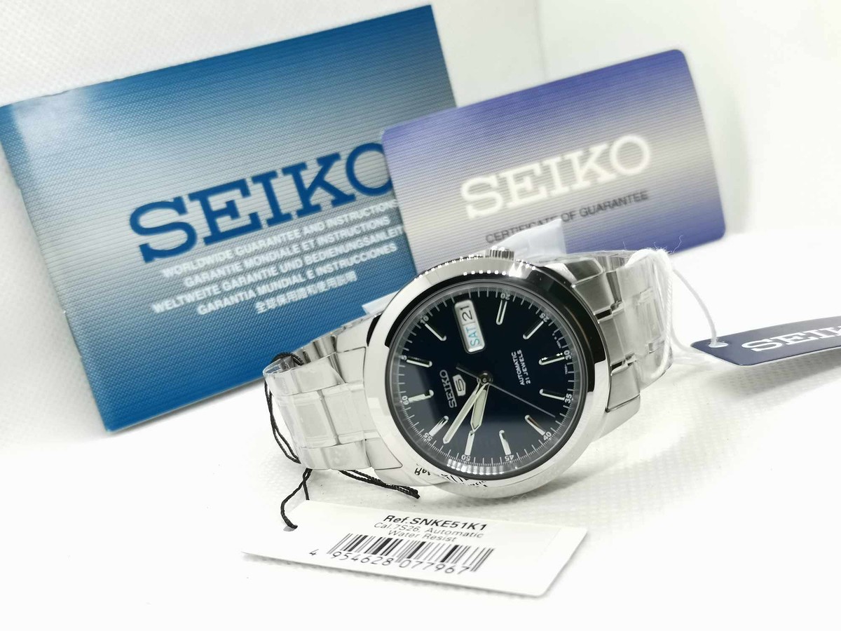 
นาฬิกา Seiko 5 Automatic รุ่น SNKE51K1 หน้าปัดสีน้ำงเงิน 
ราคาป้าย 5,700 บาท
ลดหนักๆเพียง 4,290 