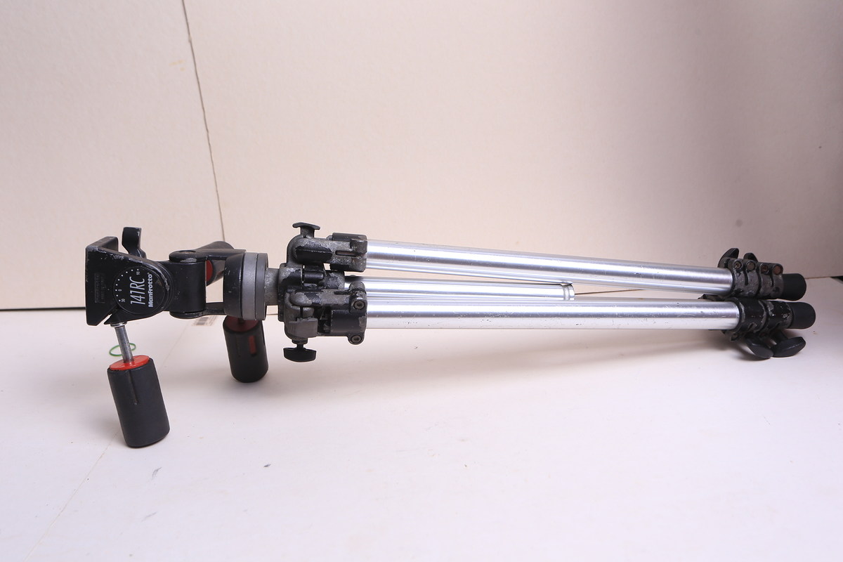  Manfrotto Professional Tripod 190/F105 with 141RC Head made in Italy