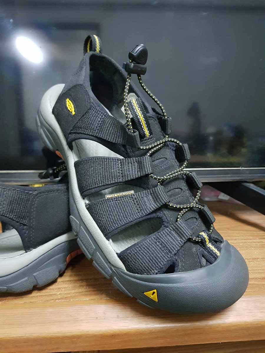 รองเท้า KEEN NEW PORT H2 ไซร์42 สวยๆ