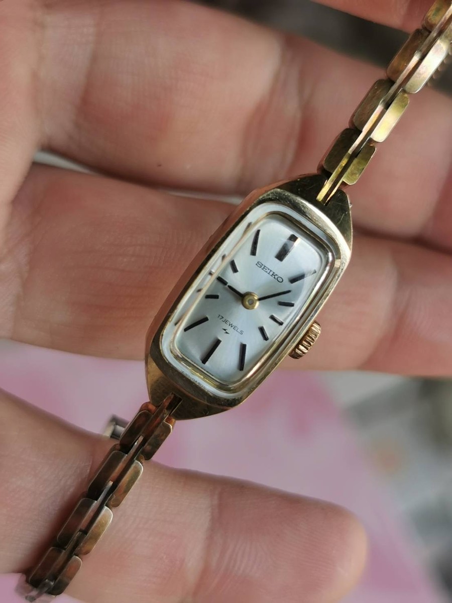 
3.seiko 17 Jewels 152-3292 สีออกนาถ ทอง ระบบไขลาน

ระบบดี สวย เดินดี

ขาย 850