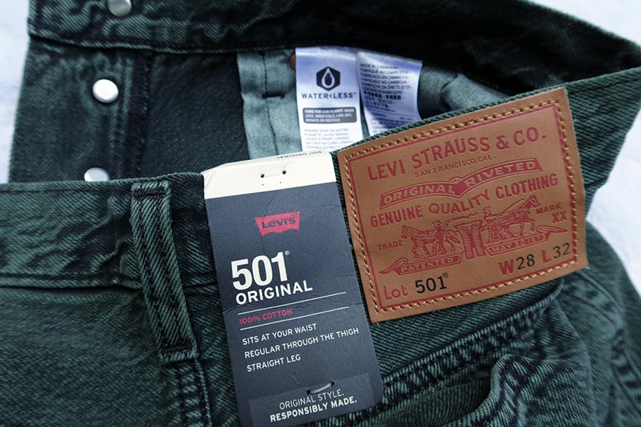 LEVI'S 501 E /w.34/36/38/ ภาพตัวอย่างจากกางเกงเอวัดจริง 30 นิ้ว ที่ได้ขายไปแล้วครับ