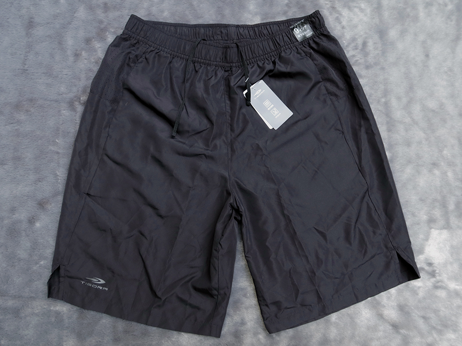 TIGORA M/L/XL กางเกงกีฬาขาสั้นเนื้อผ้าแห้งเร็วป้องกันแสง UV สวยใหม่ รวมส่ง kerry