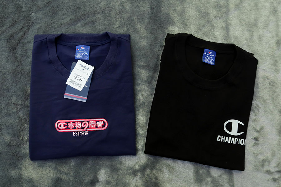 Champion /M/L/XL (42/44/46) เสื้อยืดแขนสั้น 2 ลายสวยใหม่ใส่สบาย ราคารวมส่ง kerry