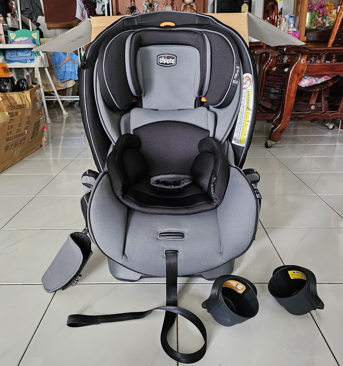 Vาย​คาร์ซีท​ Chicco Fit4 Adapt 4-in-1​ สภาพน้องๆ​ ของใหม่​ ติดรถครั้งเดียวครับ