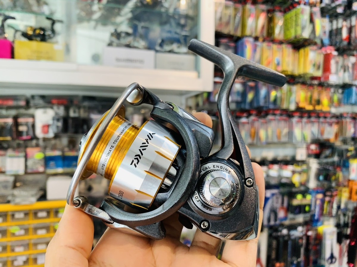 รอก Daiwa Freams 2500