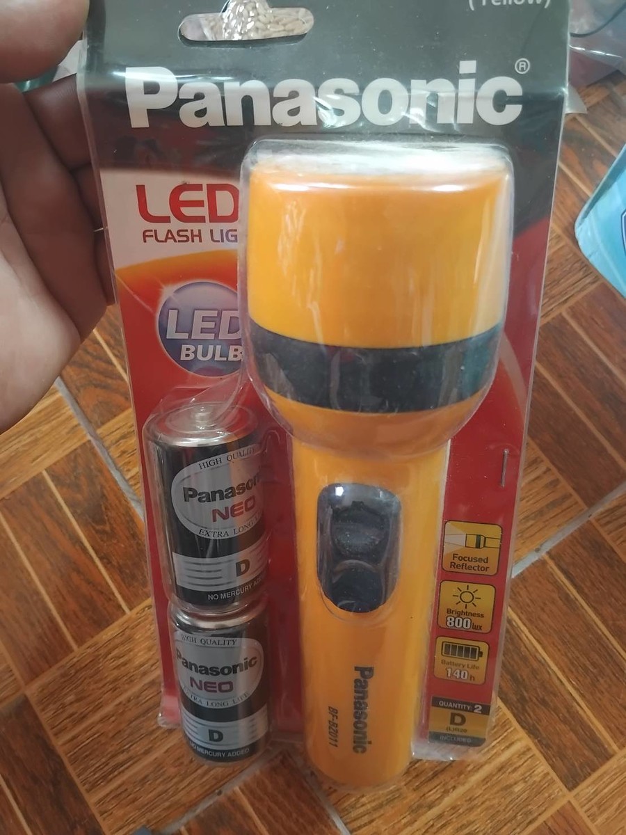 ไฟฉาย Panasonic พร้อมถ่าน 50 บาท