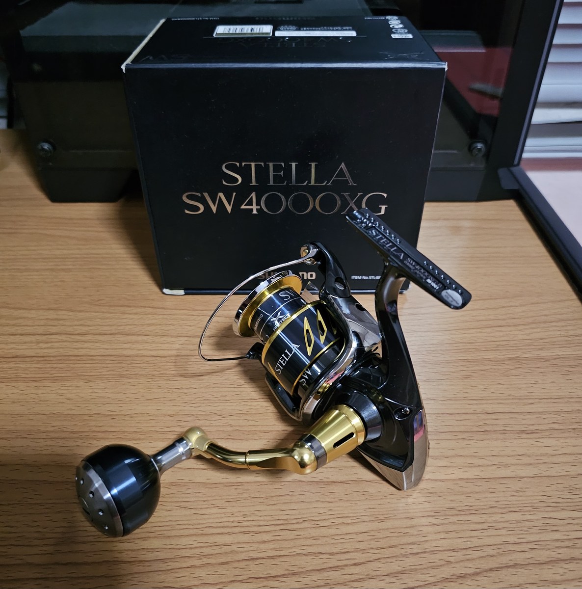 Vาย​รอก​ Shimano​ Stella​ SW4000XG ปี​ 13 สภาพน้องๆ​ ของใหม่​ อุปกรณ์​ครบ​ ( 2 )