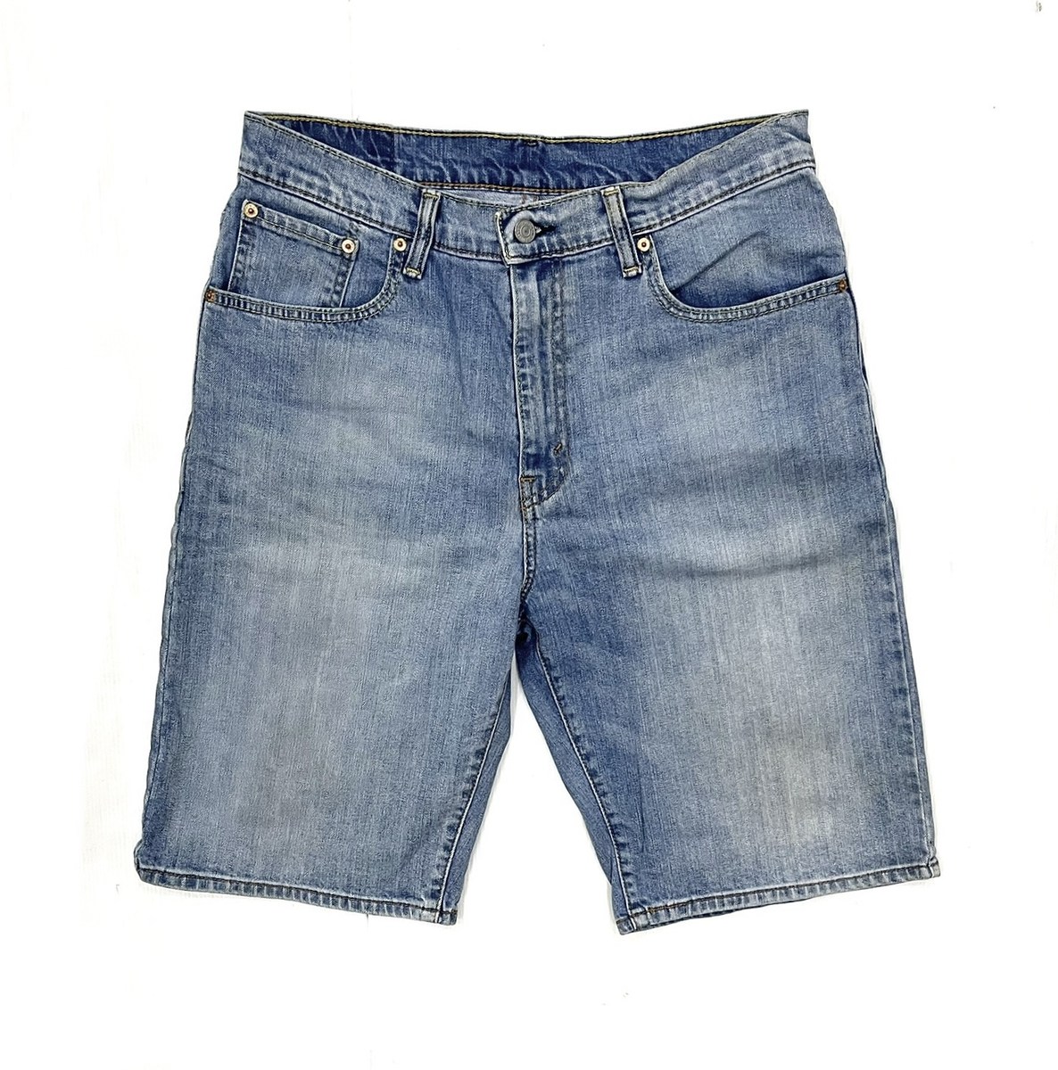 ~ € ~ โล๊ะๆๆ กางเกงยีนส์ขาสั้น Levi’s569 (34)   180.- 