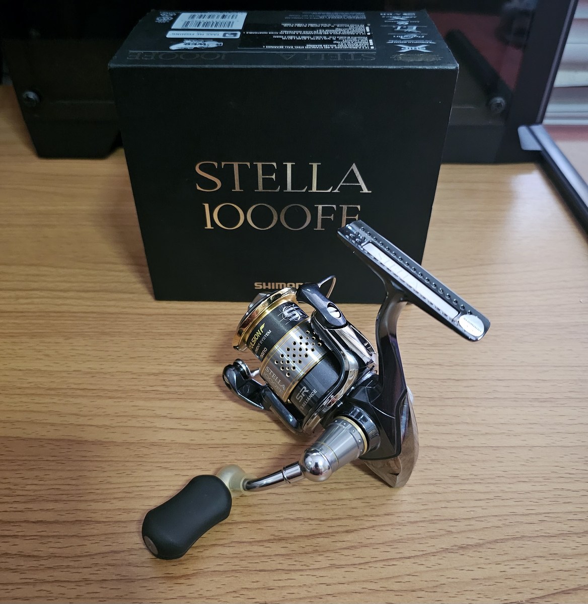 Vาย​รอก​ Shimano​ Stella​ 1000FE​  ปี​ 10​ สภาพ​ของใหม่เก่าเก็บ​ อุปกรณ์​ครบ