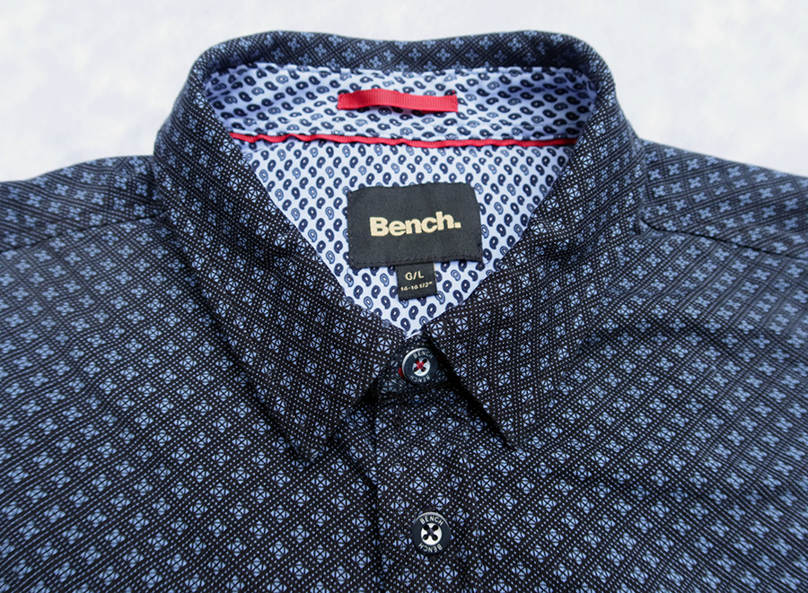 Bench Slim /50/52 เสื้อเชิ้ตแขนยาวผ้ายืดทรงเข้ารูปลายสวยใหม่แท้ รวมส่ง kerry