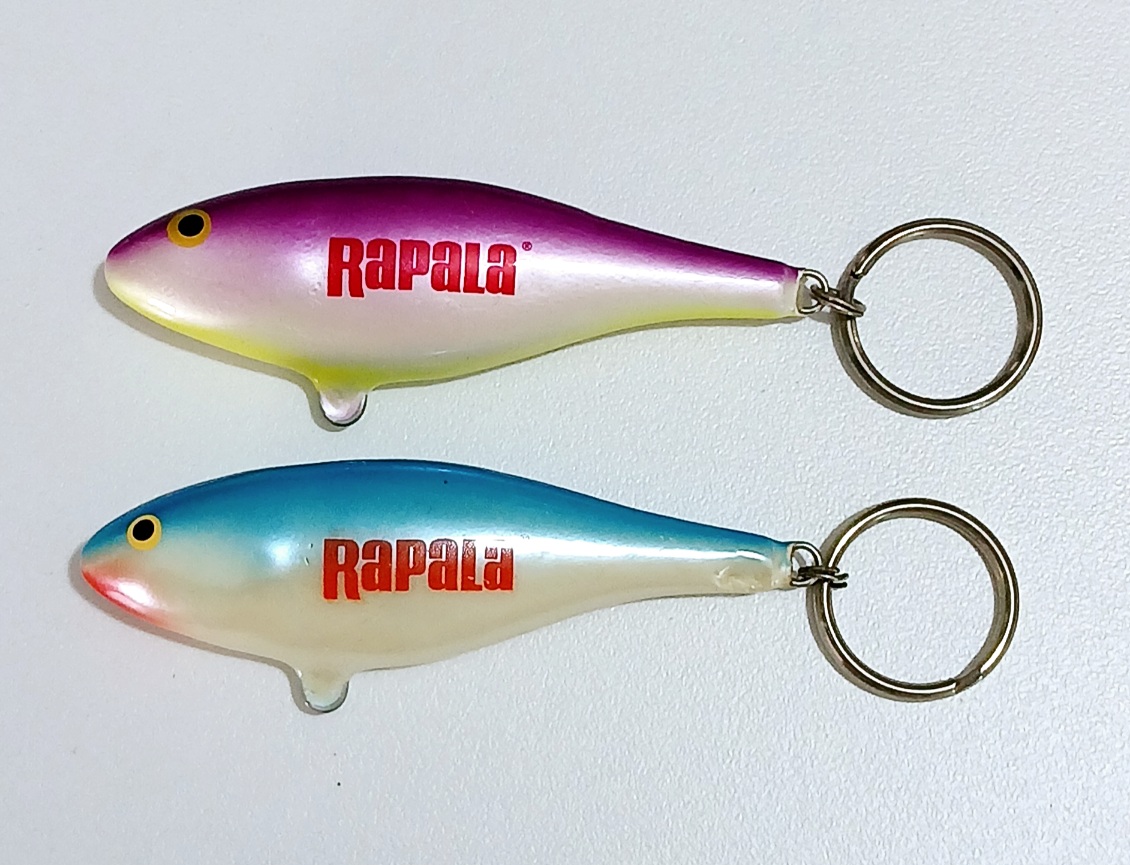 
พวงกุญแจ RAPALA

รุ่น Rapala Shad Rap 

ขนาด 7 cm. 


1. สี B Pearl (ฟ้า)


2. สี Purple