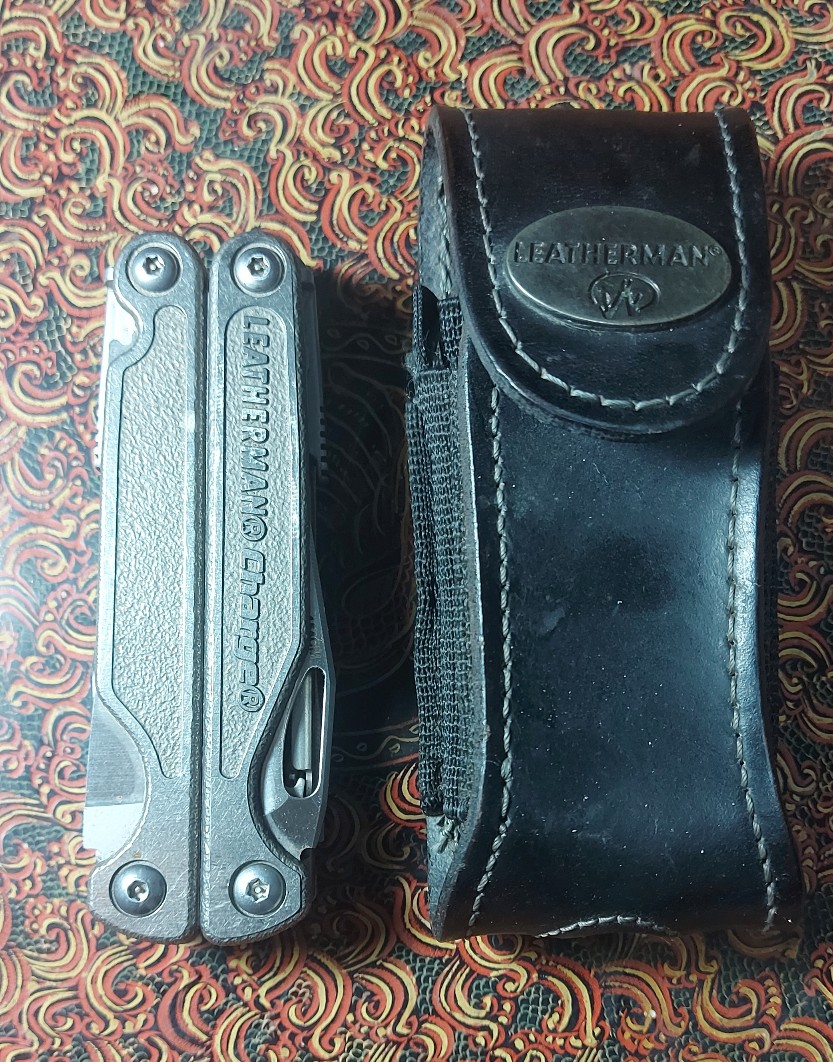 LEATHERMAN Charge