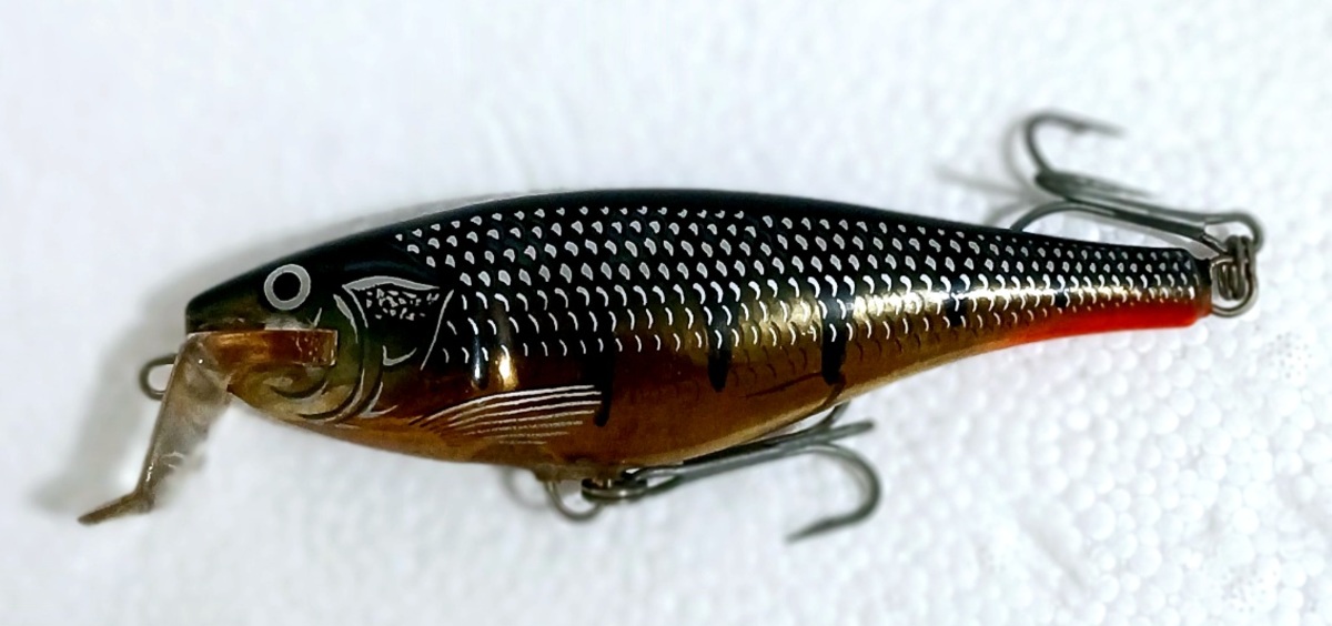 
1. Rapala Super Shad Rap ขนาด 14 cm. รุ่นเก่า หายาก เลิกผลิต


[b]ขายตัวละ 350 บาทรวมส่งค่ะ[/b]