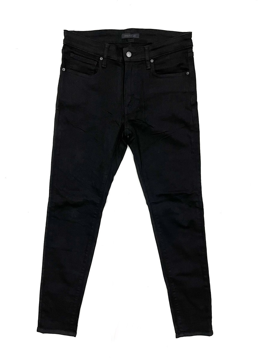 ~ € ~  กางเกงยีนส์ UNIQLO ULTRA STRETCH (32-33)    350.-   