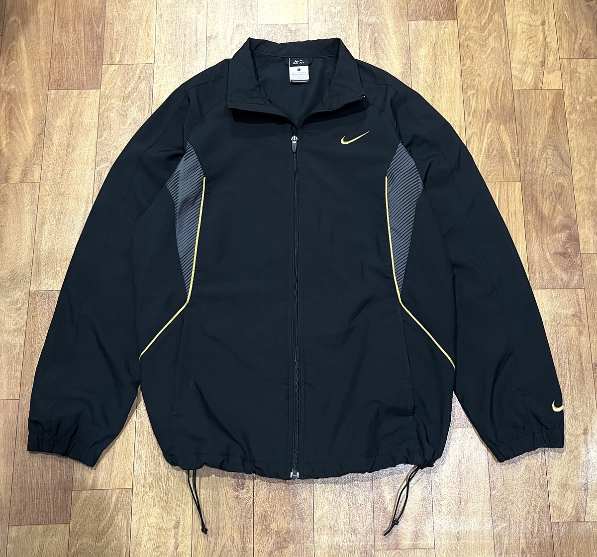 เสื้อ NIKE NYLON JACKET 