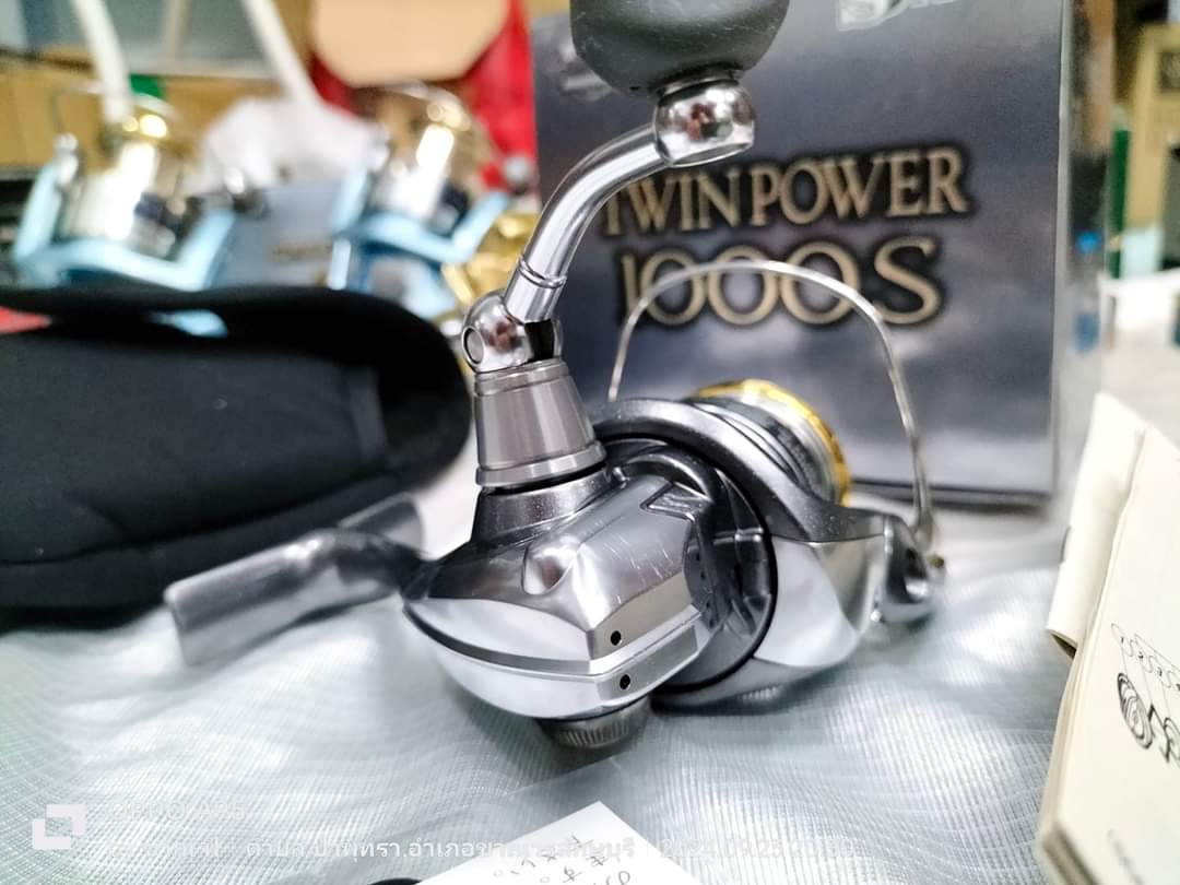 **Shimano twin power 1000S
**รอกมือสองญี่ปุ่นสภาพสวย,การใช้งานปกติมีกล่องและอุปกรณ์,พิจารณาตามรูป
