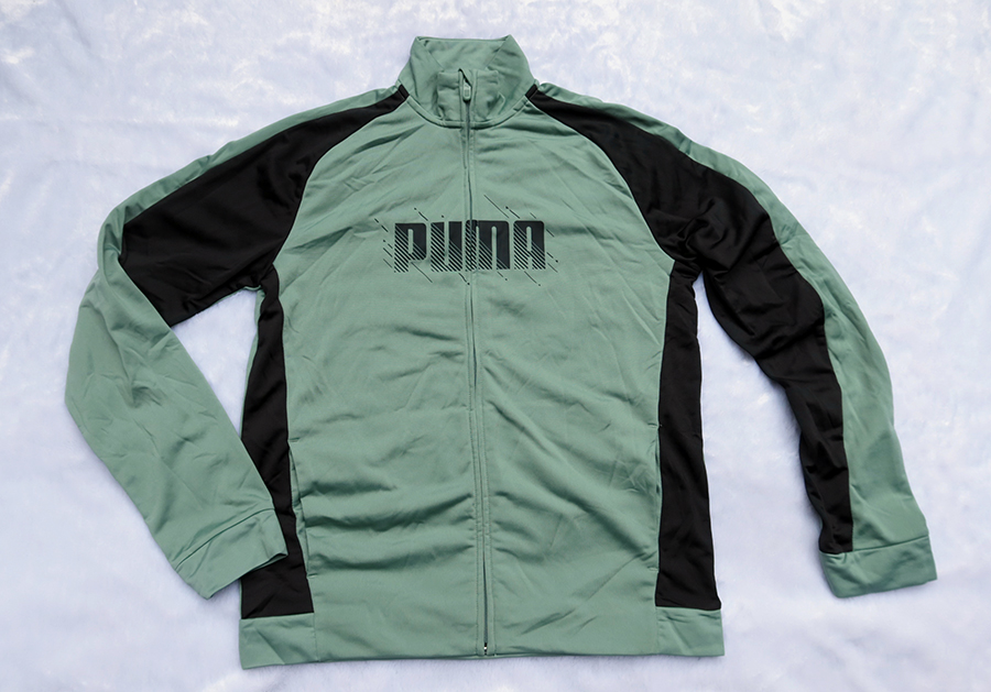 PUMA /40 เสื้อคลุมสีทูโทนสวยใหม่แท้สำหรับเด็กโต ราคารวมส่ง kerry