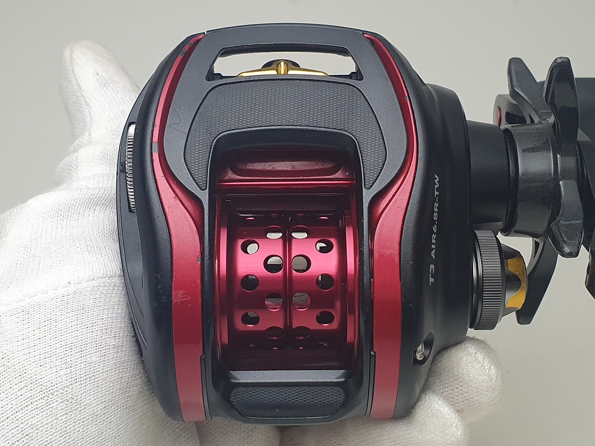  [q]

 [center] [b]*  *  *  *  DAIWA T3 AIR 6.8R-TW 2012 *  *  *  *[/b][/center]


[/q]