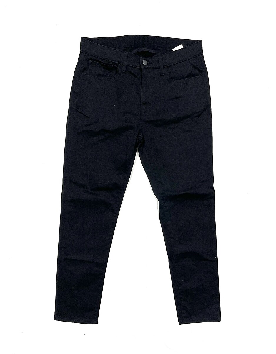 ~ € ~  กางเกง UNIQLO ULTRA STRETCH (33-34)    250.-   