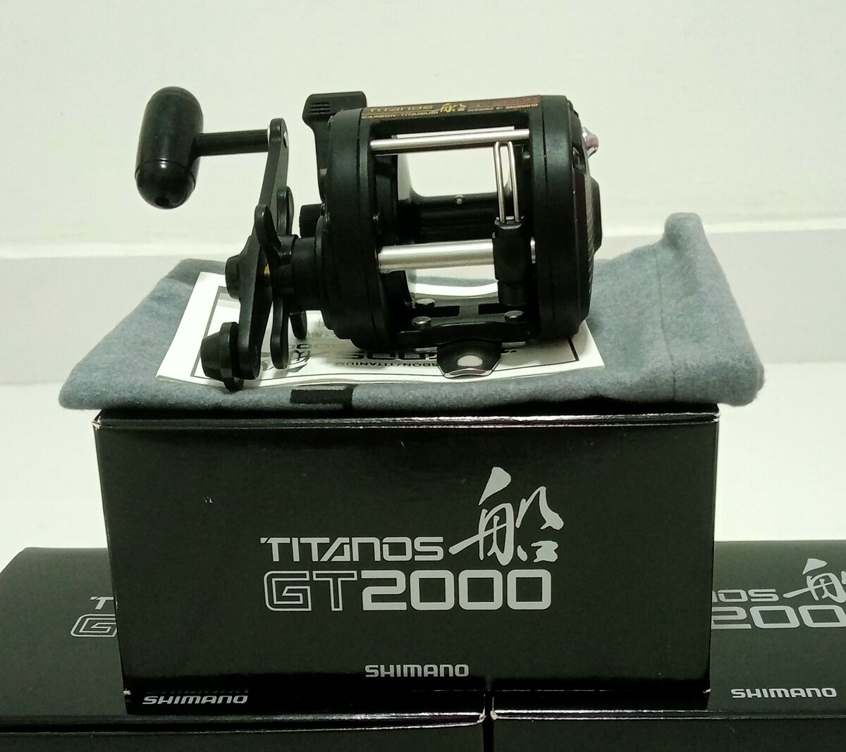 SHIMANO TITANOS GT2000