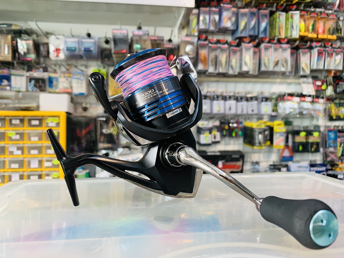 รอก Shimano NEXAVE 4000