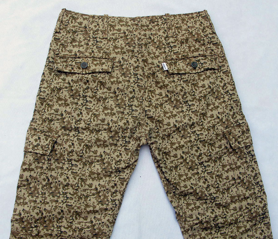 Levi's Slim Straight Camo Cargo Pants 